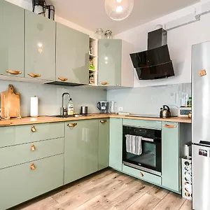 Apartament Urocze Mieszkanie Z Ogrodkiem I Bezplatny Parking, Wrocław